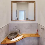 Apartmán West *
